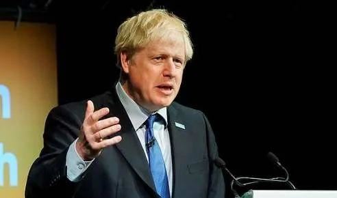 压力之下 英国首相约翰逊宣布改组政府内阁