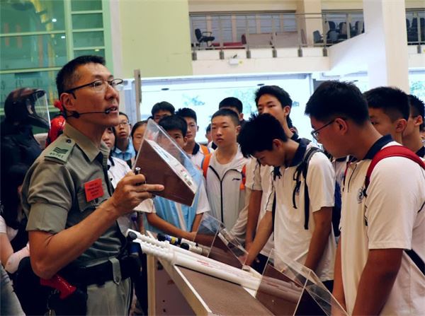 UP在灣區 | 羊晚少年走進香港警察學院　讚嘆「阿sir好威武」