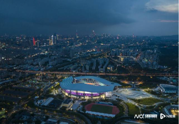 7月16日距十五运会开幕116天，广东奥体亮出五环标志！