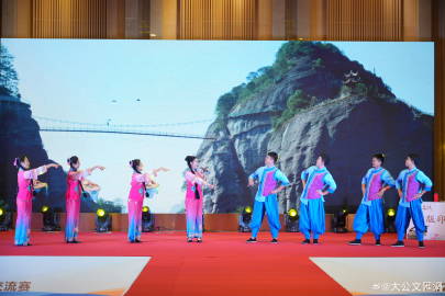 以音为媒 续写两岸一家亲——2025“客音π·客家音”两岸客青讲古交流赛在福建龙岩上杭精彩上演