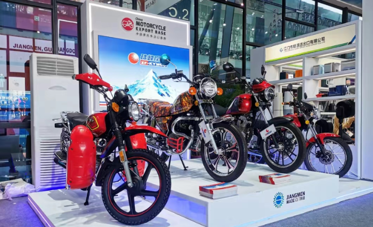 张雪机车夺冠背后，广东摩托产业提速“换道超车”