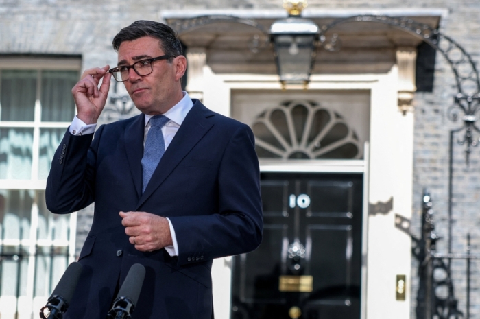 英国首相访问基辅